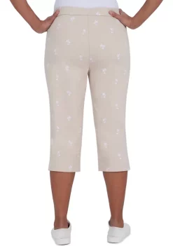 Outlet ✔️ Alfred Dunner 👩 Women's Key Largo Palm Tree Embroidered Clam Digger Capris 👏 -Alfred Dunner Sales Belk 996